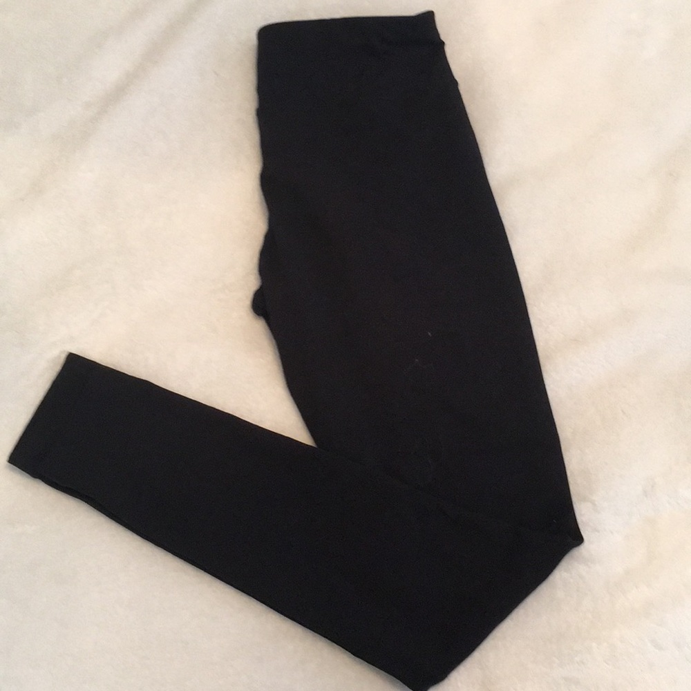 Black leggings
